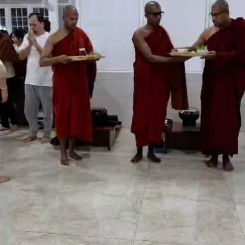 Gambar acara Dokumentasi: Dana Makan Sangha dan Yogi pada Retreat Meditasi