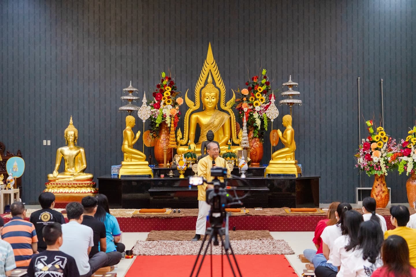 Gambar acara Dokumentasi: Pūjā Bhakti & Dhammadesanā